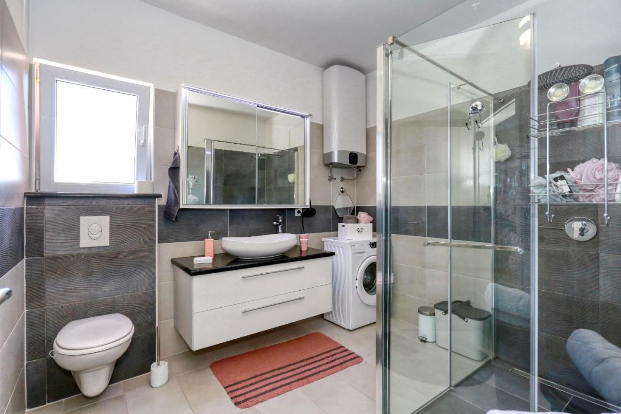 Apartment Zanic Задар Екстер'єр фото